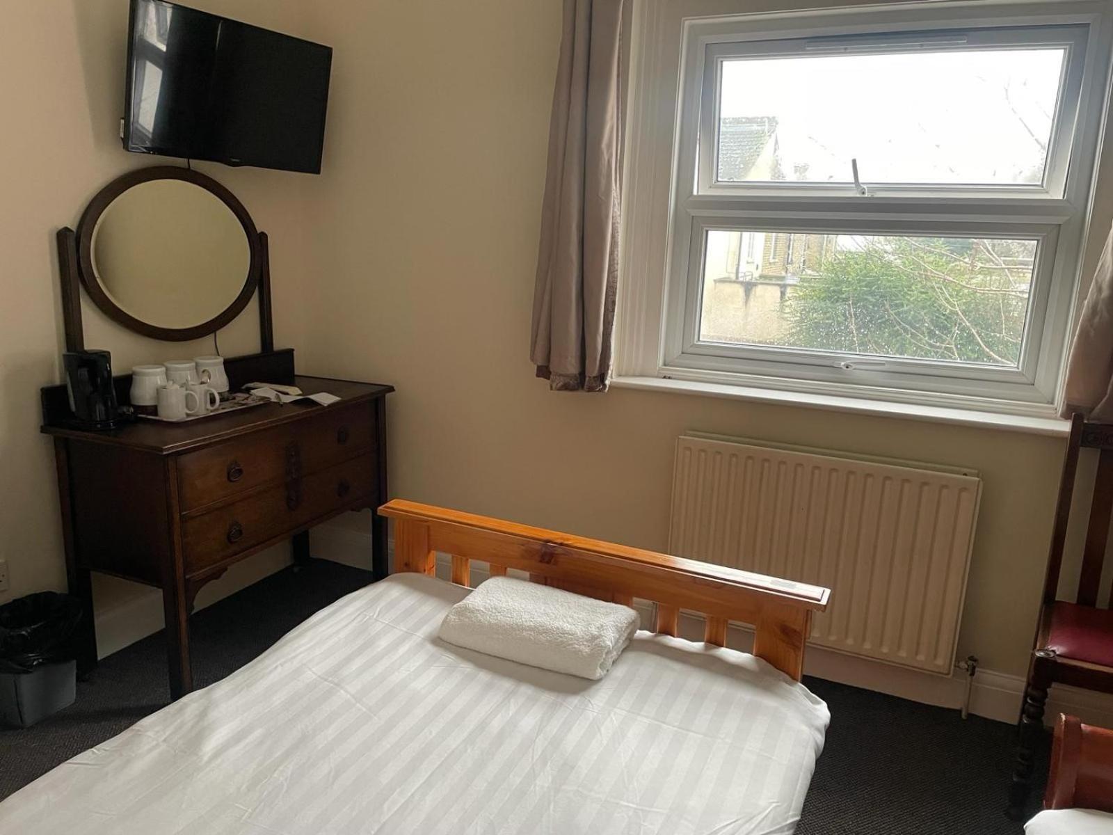 Heathrow Stay Hounslow Exterior foto